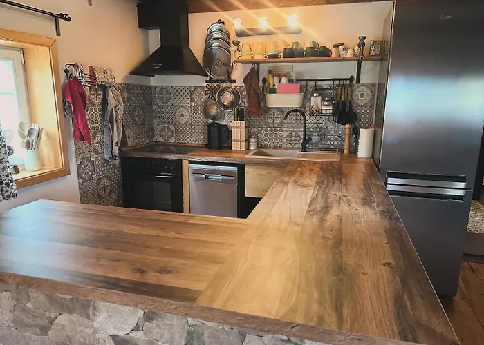 山林小屋 